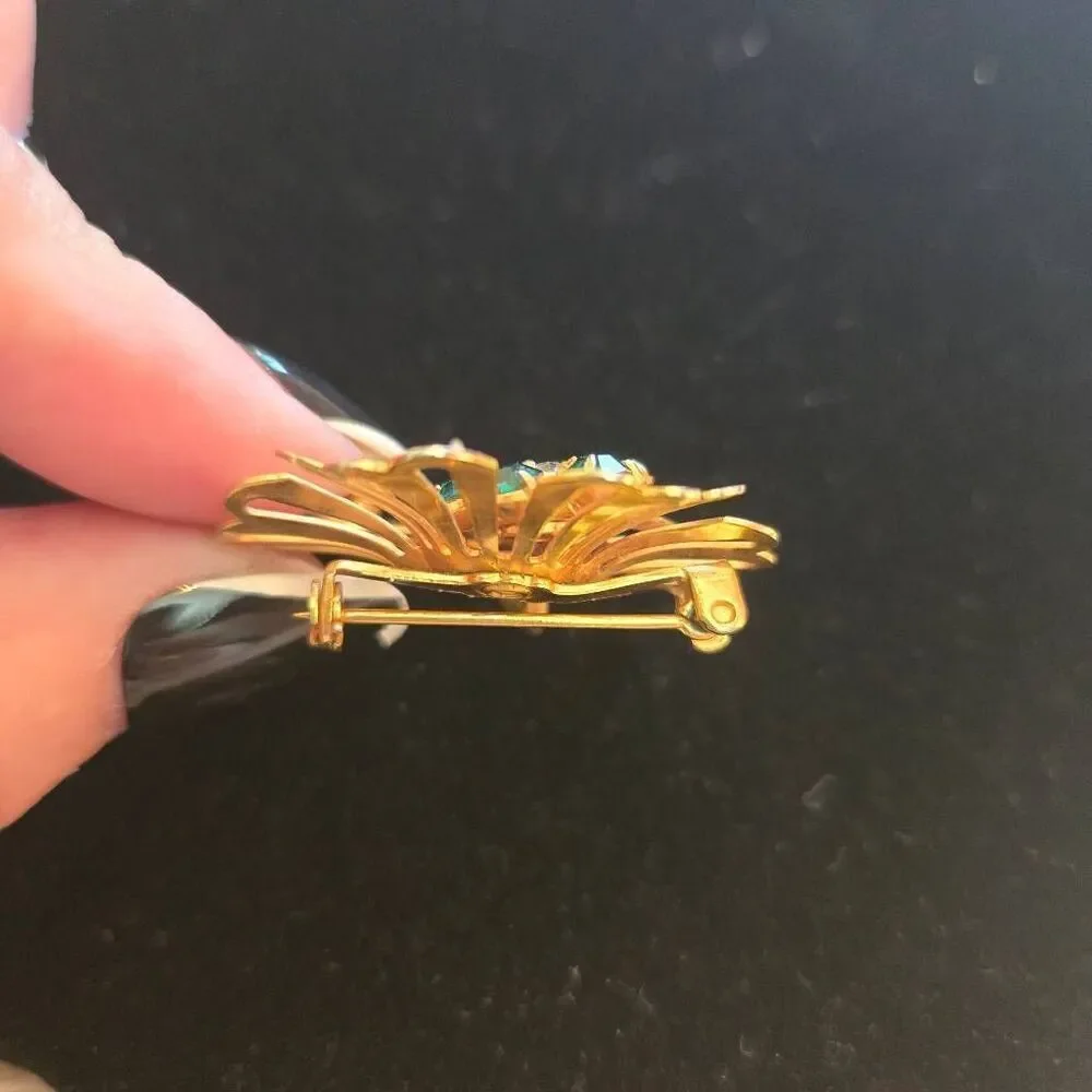 Vintage Gold Flower Green Rhinestone Brooch Pin